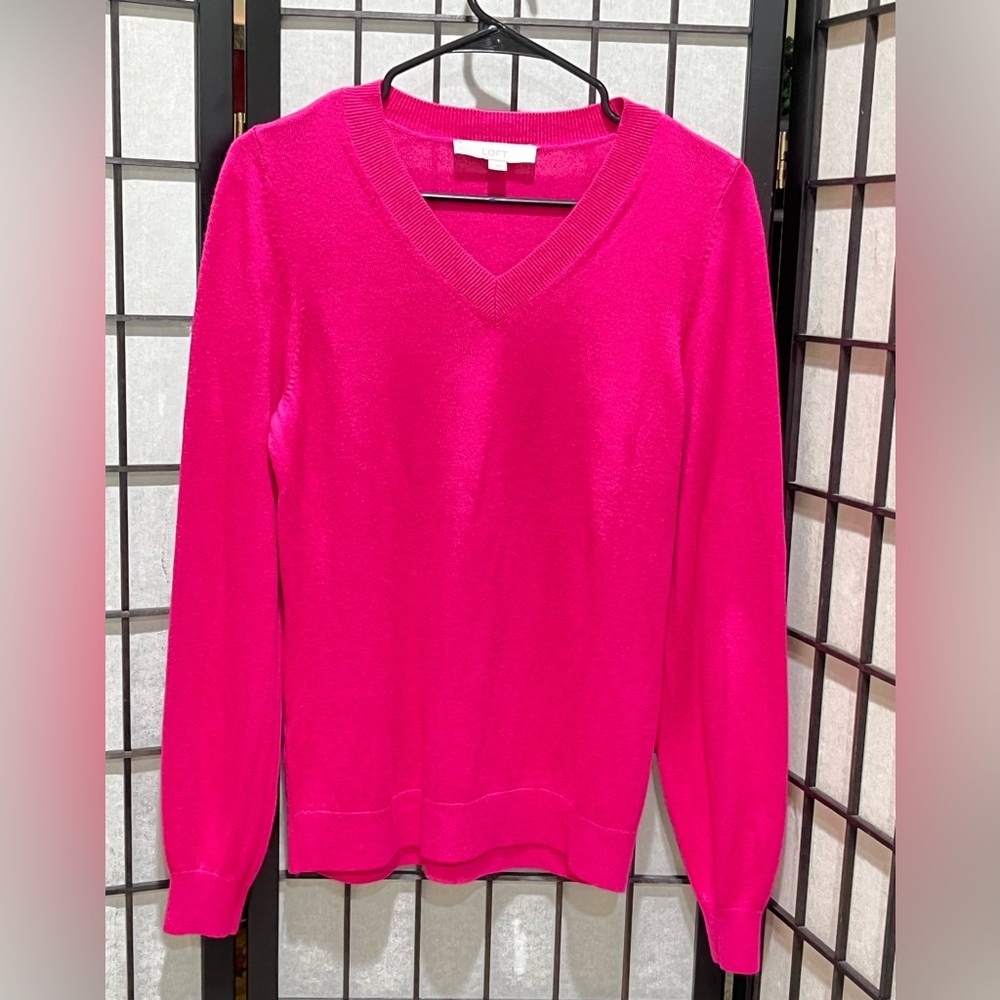 LOFT Bright FUCHSIA Pink V-Neck Sweater women SIZE M
